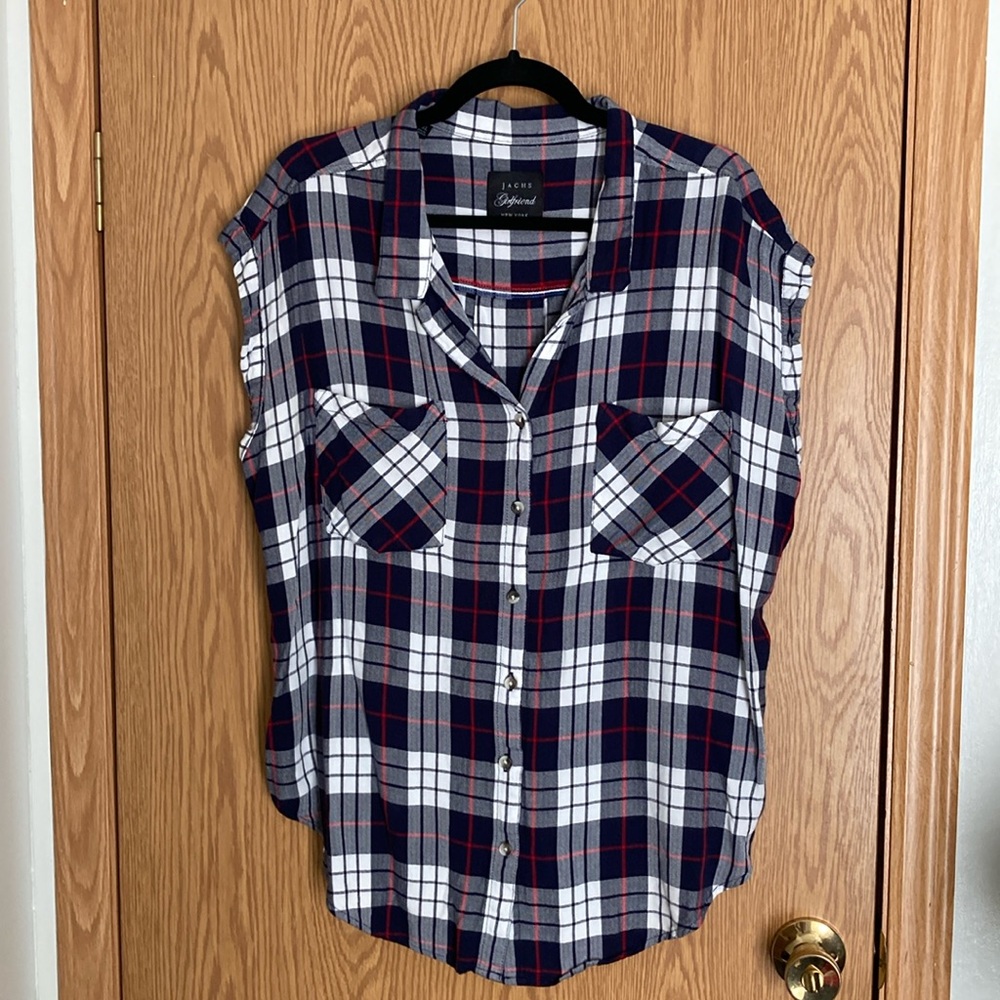 JACKS GIRLFRIEND Muscle Shirt Buttons Down